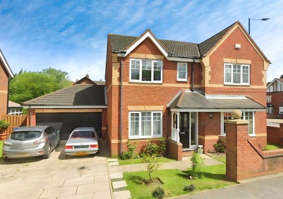 Main image of 4 bedroom Detached House for sale, Westminster Drive, Dunsville, South Yorkshire, DN7