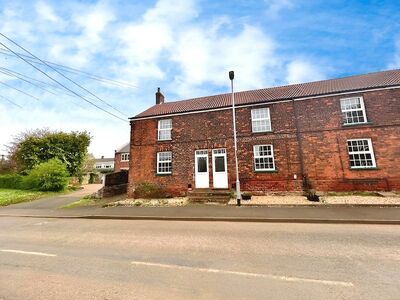Normanby Road, 3 bedroom Mid Terrace House to rent, £750 pcm