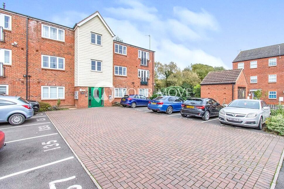 Main image of 2 bedroom Flat for sale, Mill Bridge Close, Retford, Nottinghamshire, DN22