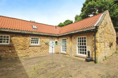 Hickleton, 3 bedroom Semi Detached Property for sale, £280,000