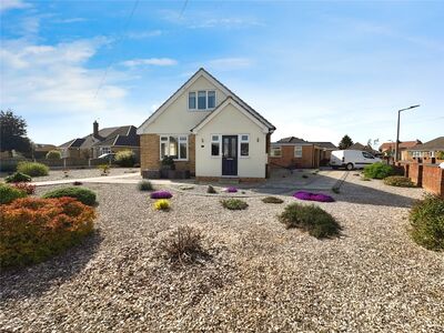 Parkhill Road, 4 bedroom Detached House to rent, £1,500 pcm