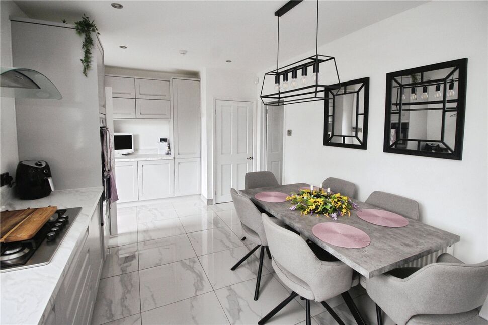 Kitchen / Diner