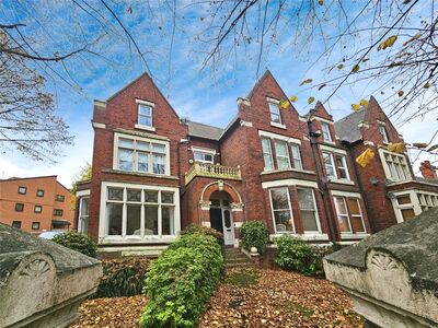Victorian Crescent, 2 bedroom  Flat for sale, £155,000