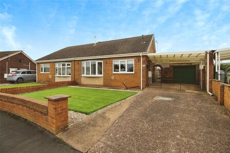 Prescott Grove, 2 bedroom Semi Detached Bungalow for sale, £175,000