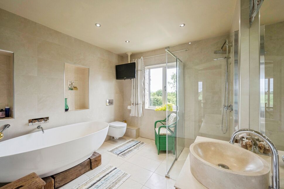 Bathroom / Wc