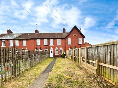 Hoyland Terrace, 3 bedroom Mid Terrace House to rent, £650 pcm