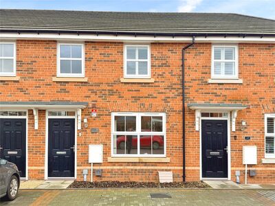 3 bedroom Mid Terrace House for sale