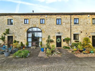Walden Stubbs, 3 bedroom Mid Terrace House for sale, £350,000