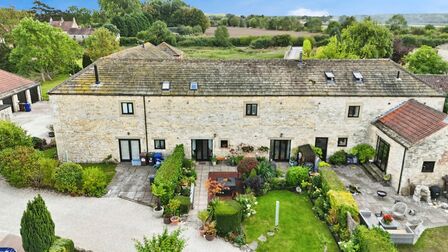 Walden Stubbs, 3 bedroom Mid Terrace House for sale, £350,000