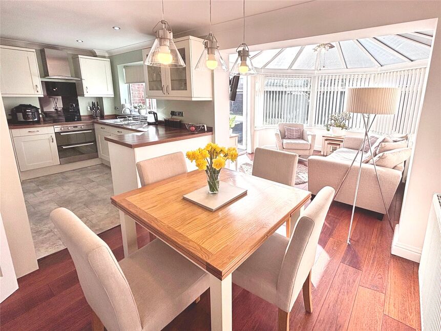 Open Plan Kitchen Dining Area