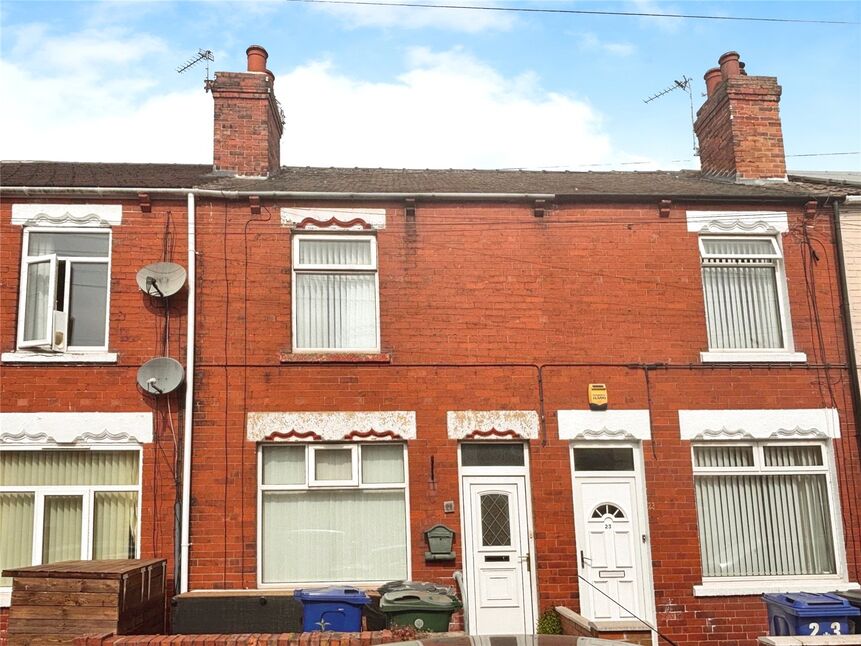 2 bedroom Mid Terrace House for sale