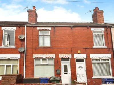 2 bedroom Mid Terrace House for sale