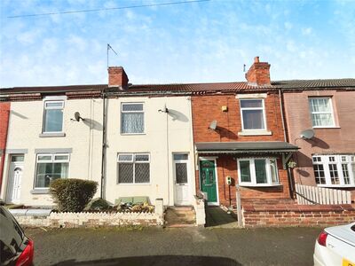 Chestnut Avenue, 2 bedroom Mid Terrace House to rent, £775 pcm