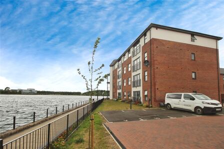 2 bedroom  Flat for sale