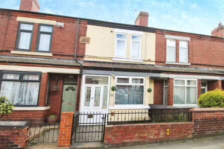Urban Road, 4 bedroom Mid Terrace House to rent, £950 pcm