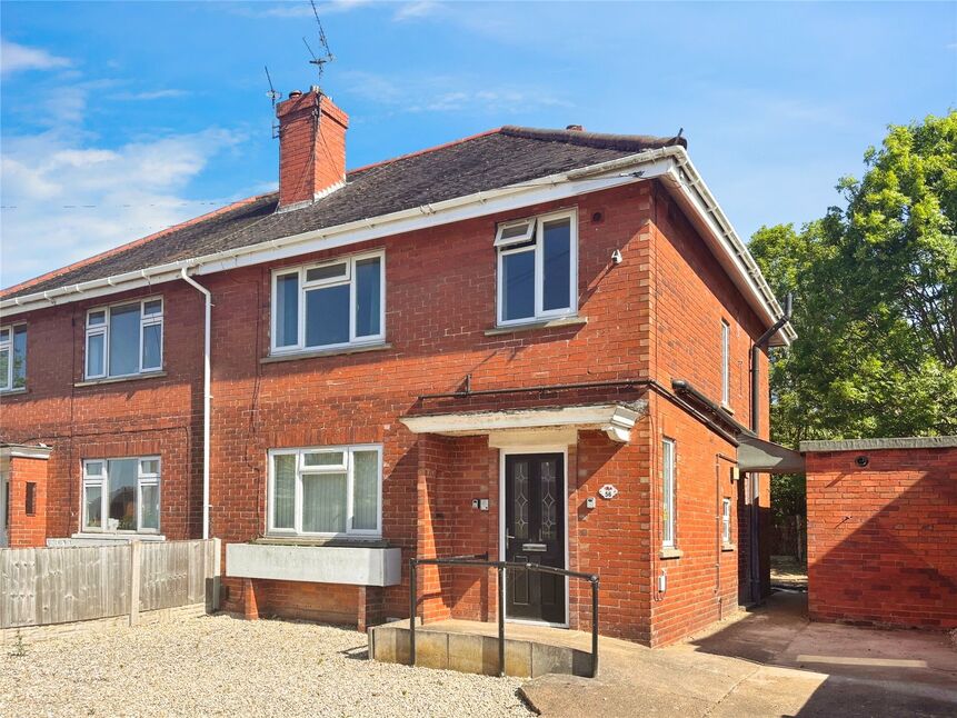 5 bedroom Semi Detached House for sale