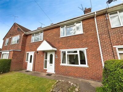 3 bedroom Mid Terrace House for sale
