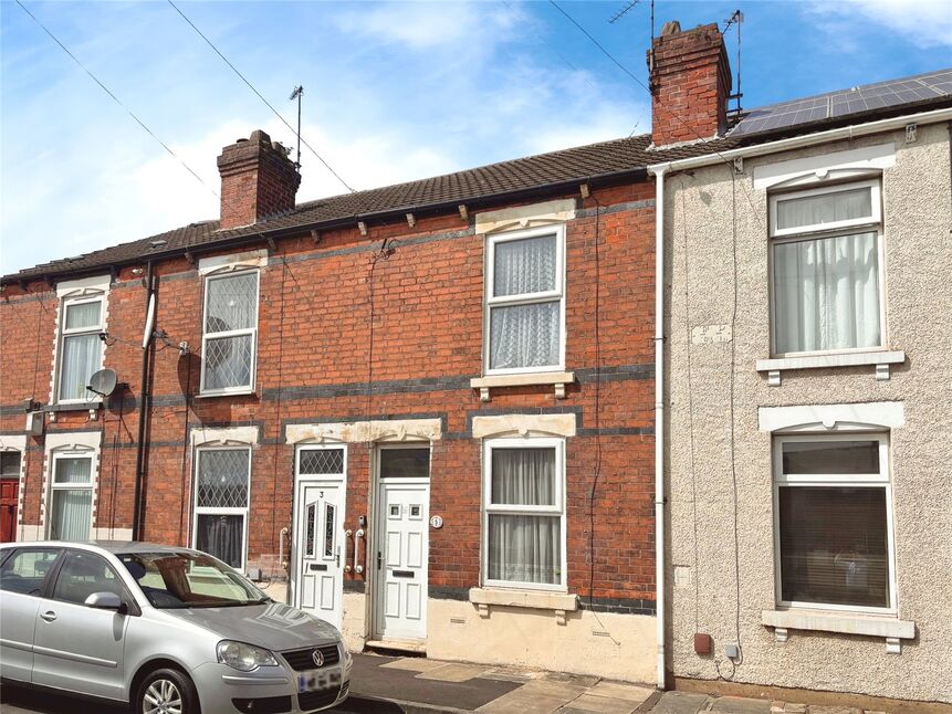 2 bedroom Mid Terrace House for sale