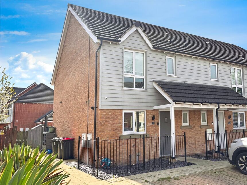 2 bedroom End Terrace House for sale