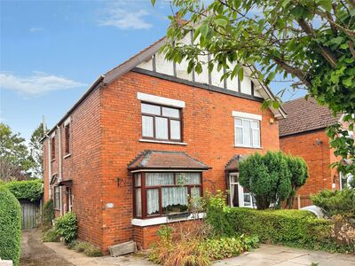 High Street, 3 bedroom Semi Detached House for sale, &pound;110,000