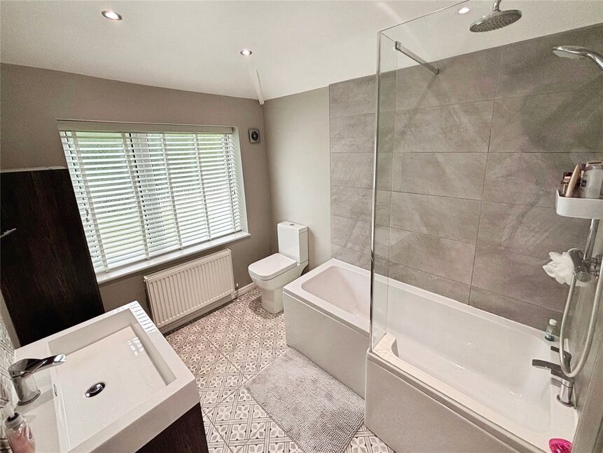 Modern Bathroom
