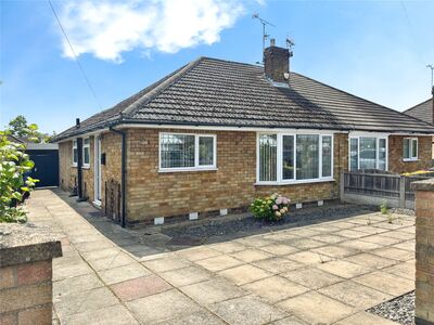 2 bedroom Semi Detached Bungalow for sale