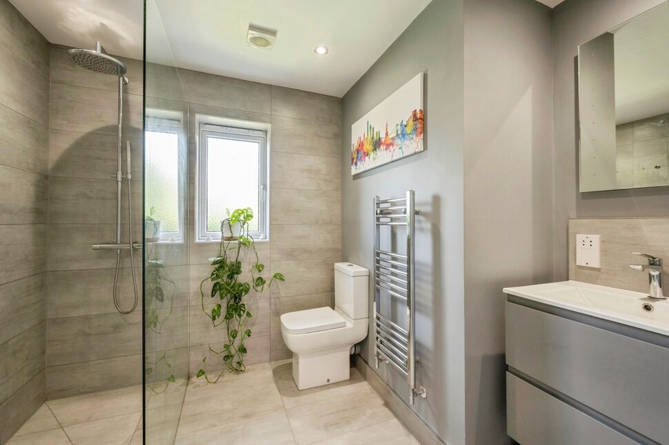 Shower Room / Wc