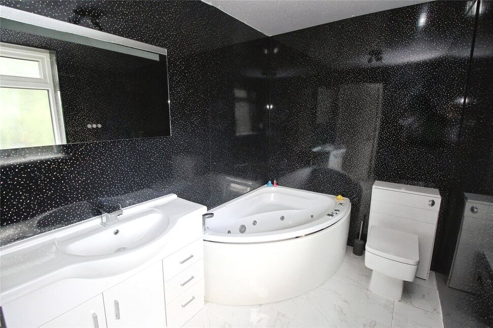 Bathroom / Wc