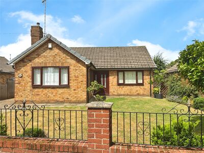 Lowgate, 2 bedroom Detached Bungalow for sale, £220,000