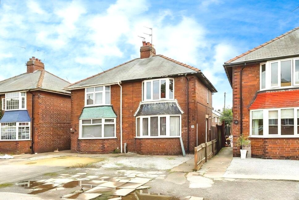Main image of 2 bedroom Semi Detached House for sale, Tennyson Avenue, Thorne, South Yorkshire, DN8