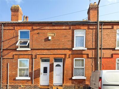 Shadyside, 2 bedroom Mid Terrace House for sale, &pound;67,000