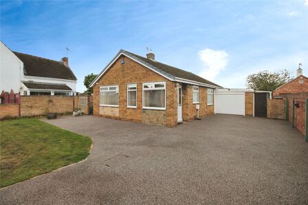 Doncaster Road, 3 bedroom Detached Bungalow for sale, £250,000