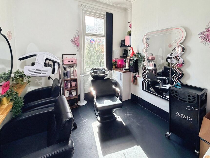 Salon