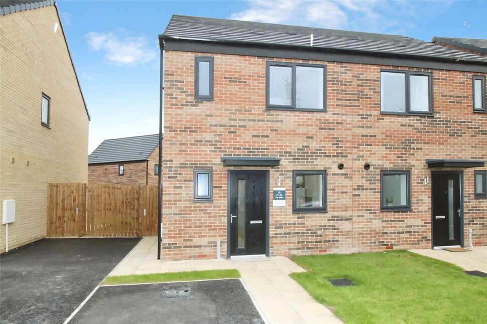 Main image of 2 bedroom Semi Detached House to rent, Lake View, Doncaster, South Yorkshire, DN4