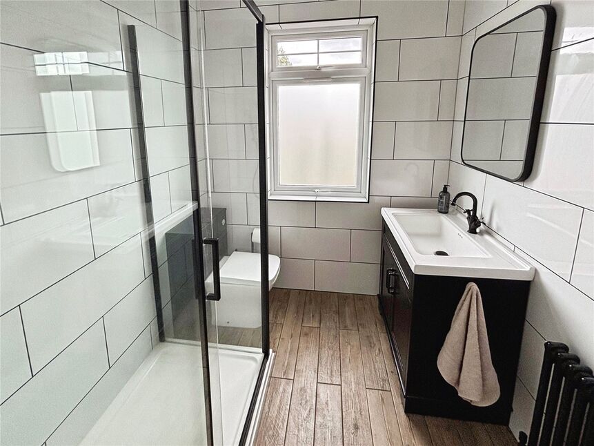 Shower Room / Wc