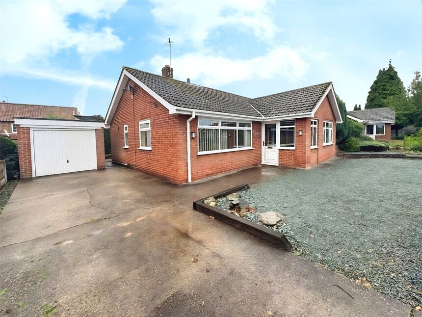 Main image of 3 bedroom Detached Bungalow to rent, Hall Close, East Markham, Nottinghamshire, NG22