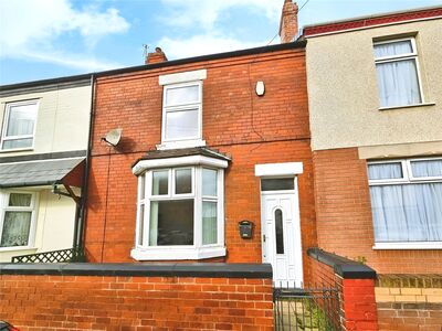2 bedroom Mid Terrace House to rent