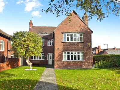 Town Moor Avenue, 4 bedroom Detached House for sale, £400,000