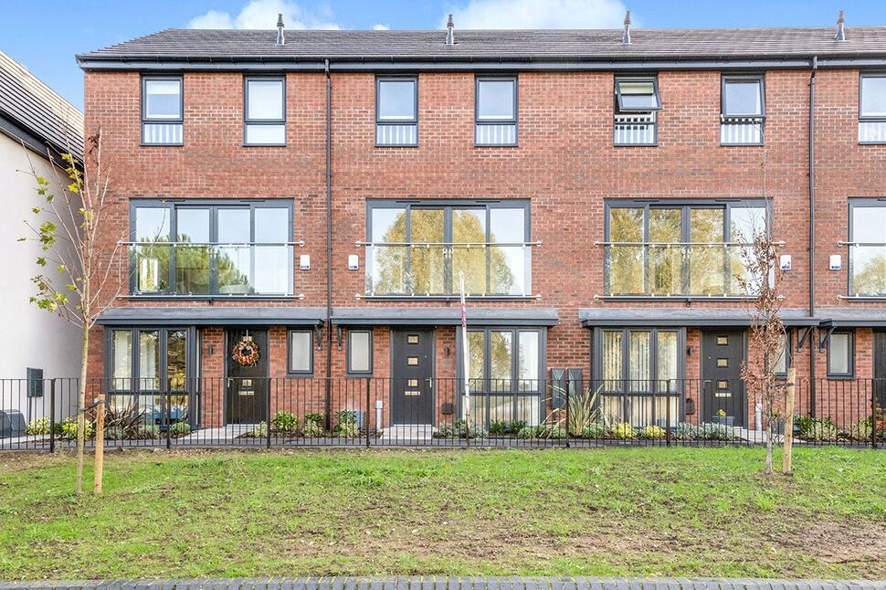 Main image of 4 bedroom Mid Terrace House to rent, Sparrow Close, Doncaster, South Yorkshire, DN4