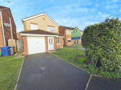 Castle Avenue, 3 bedroom Detached House to rent, £975 pcm