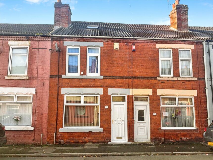 2 bedroom Mid Terrace House for sale