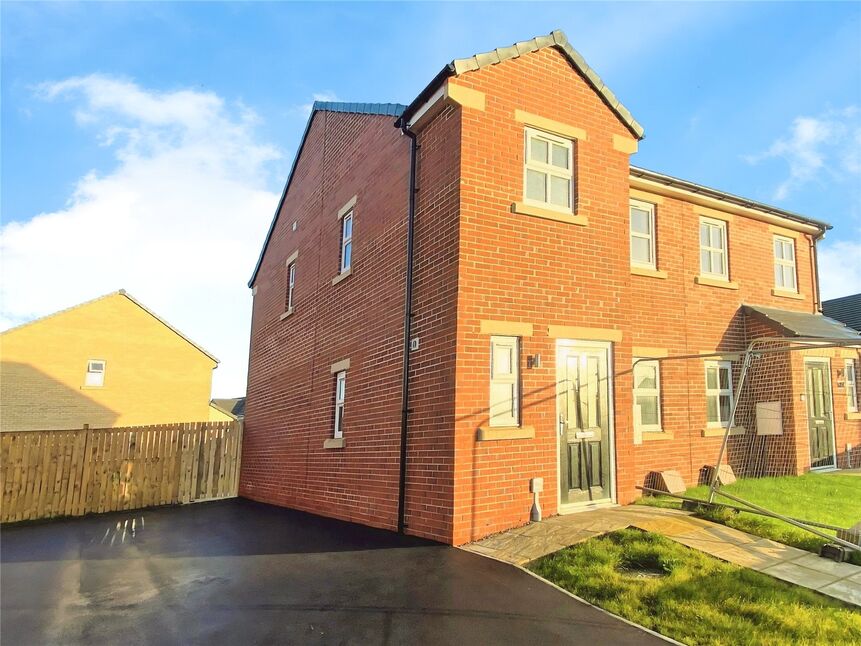 Main image of 3 bedroom Semi Detached House to rent, Chalk Road, Stainforth, South Yorkshire, DN7