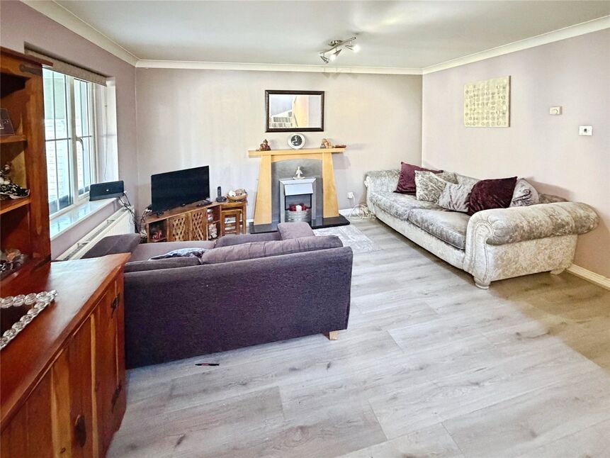 Lounge / Dining Room