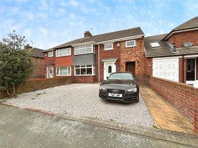 4 bedroom Semi Detached House for sale