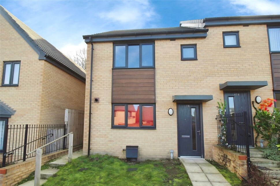 Main image of 3 bedroom Semi Detached House to rent, Roberts Road, Edlington, South Yorkshire, DN12