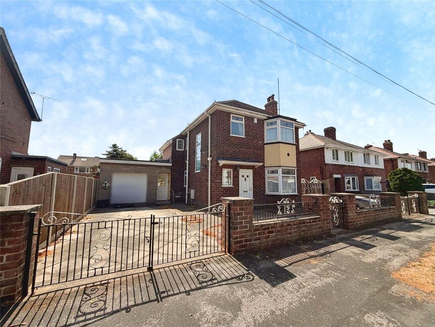 Main image of 3 bedroom Detached House for sale, Clovelly Road, Edenthorpe, South Yorkshire, DN3