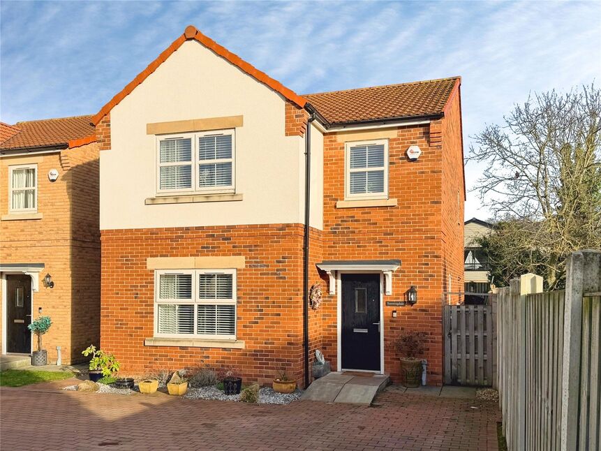 Main image of 4 bedroom Detached House for sale, Barton Lane, Armthorpe, South Yorkshire, DN3