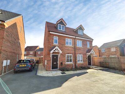 3 bedroom Semi Detached House for sale