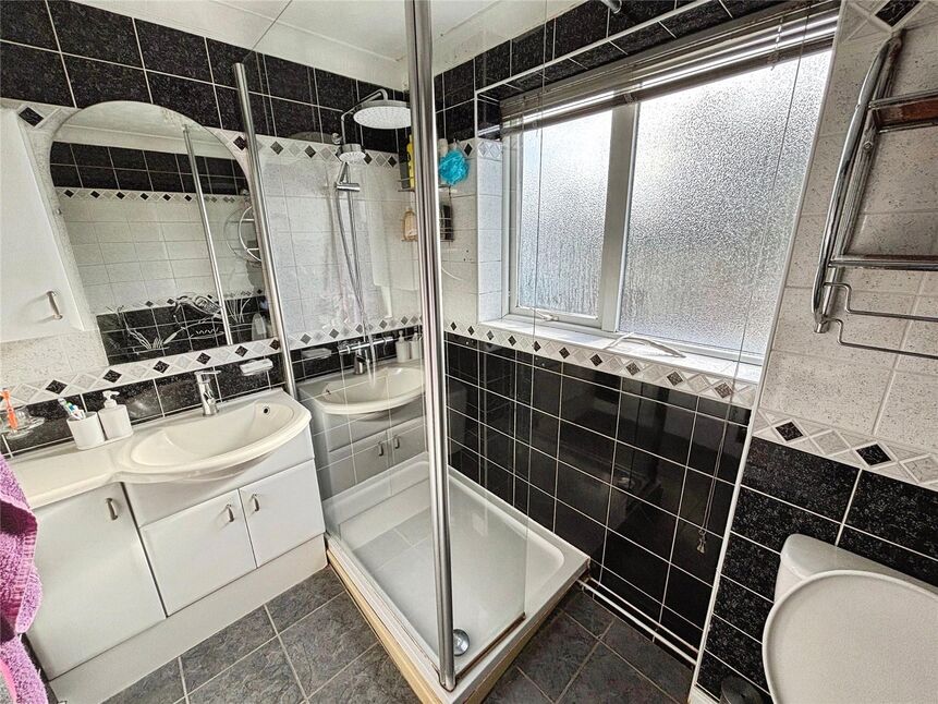 Shower Room / Wc