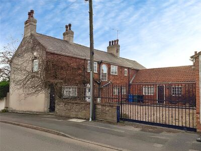 Baulk Lane, 5 bedroom Detached House for sale, &pound;325,000